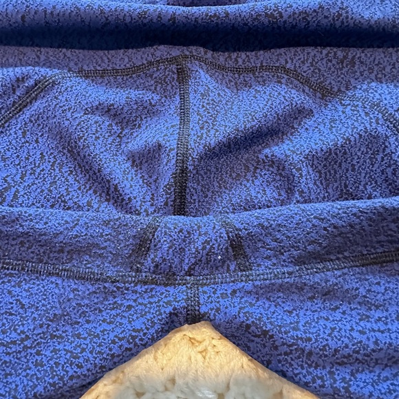 Lululemon Rush Hour 21" Crop
Power Luxtreme Spray Jacquard Sapphire Blue Black - Picture 5 of 5
